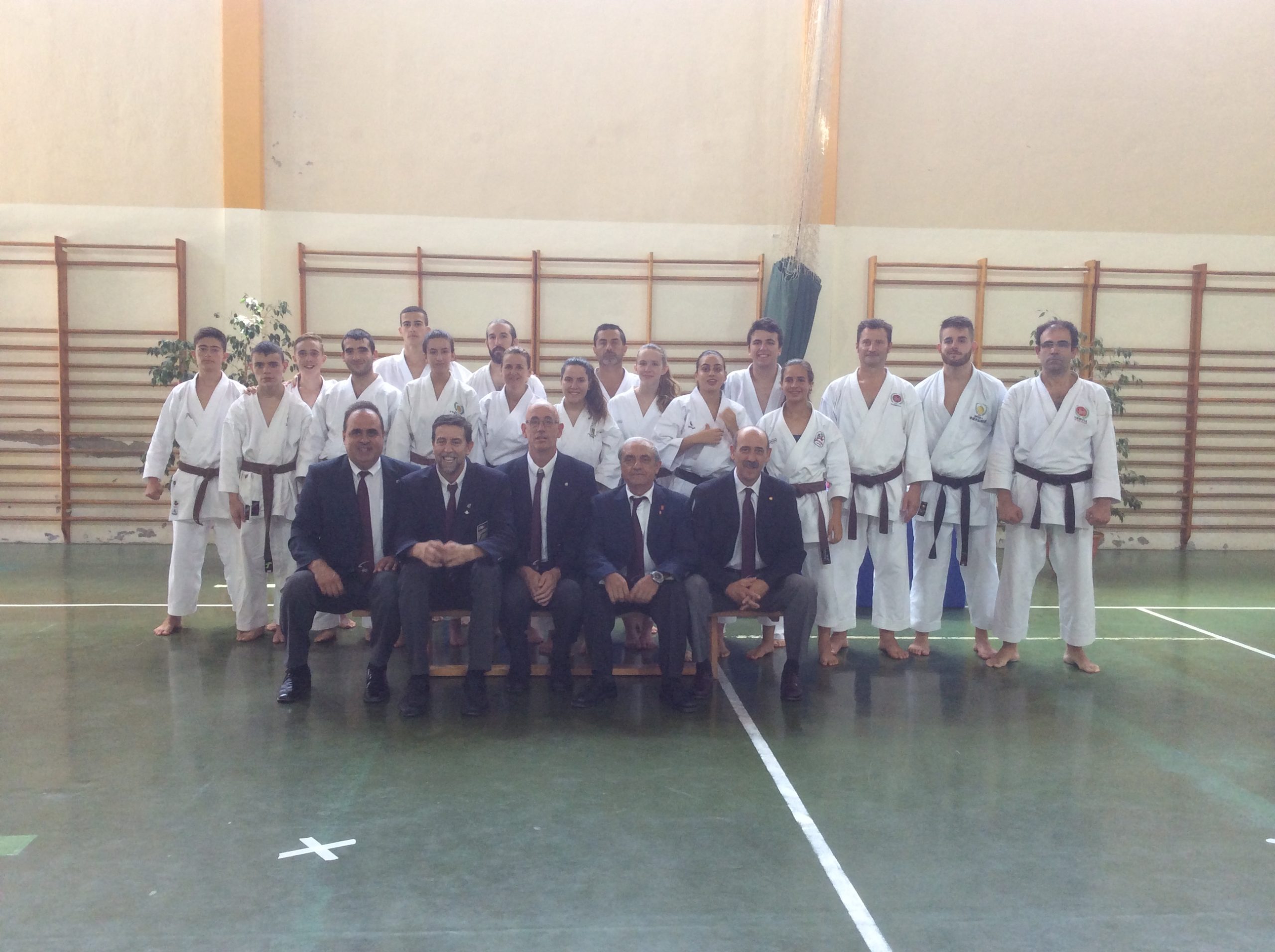 EXAMENES DE KYUS Y CINTURONES NEGROS