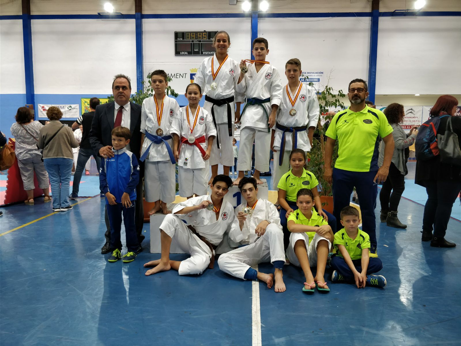 SIETE PODIUMS : CUATRO OROS, UNA PLATA Y DOS BRONCES