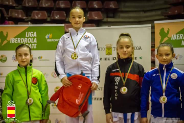 TATYANA KORCHYNSKA TERCERA EN LA LIGA NACIONAL INFANTIL DE TORRELAVEGA